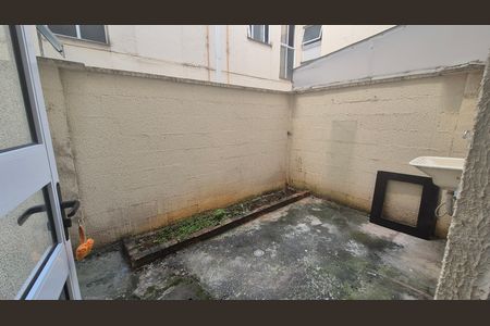 Apartamento para alugar com 45m², 2 quartos e 1 vaga Apartamento para alugar com 45m², 2 quartos e 1 vagaÁrea de serviço