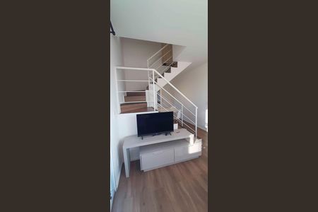Sala de apartamento para alugar com 1 quarto, 55m² em Km 18, Osasco
