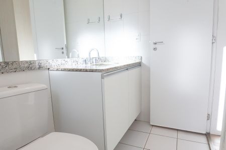 Apartamento à venda com 106m², 3 quartos e 2 vagas Apartamento à venda com 106m², 3 quartos e 2 vagasBanheiro suite