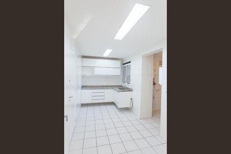 Apartamento à venda com 106m², 3 quartos e 2 vagas Apartamento à venda com 106m², 3 quartos e 2 vagasCozinha