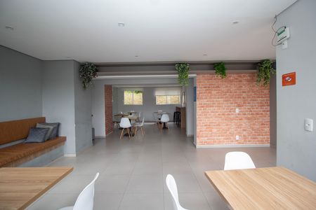 Apartamento para alugar com 34m², 2 quartos e sem vaga Apartamento para alugar com 34m², 2 quartos e sem vagaÁrea comum - Salão de festas