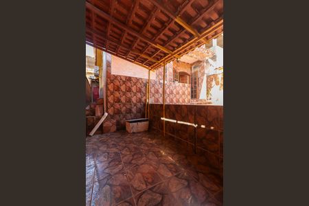Garagem de casa à venda com 4 quartos, 88m² em Realengo, Rio de Janeiro