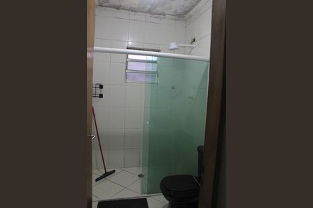 Banheiro  de casa para alugar com 2 quartos, 100m² em Jardim Ponte Alta I, Guarulhos