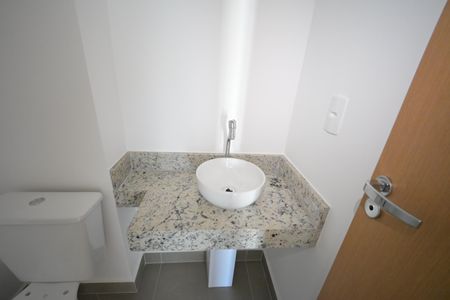 Apartamento à venda com 74m², 2 quartos e 1 vaga