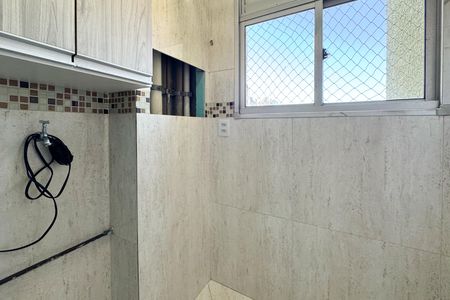 Área de Serviço de apartamento para alugar com 2 quartos, 56m² em Santa Terezinha, São Bernardo do Campo
