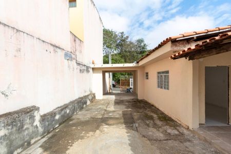 Casa para alugar com 330m², 2 quartos e 5 vagas