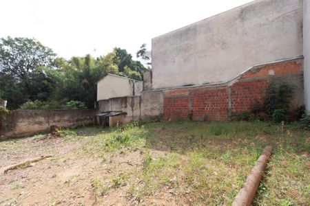 Casa para alugar com 330m², 2 quartos e 5 vagas