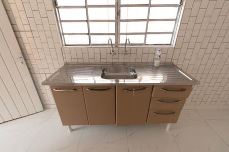 Casa para alugar com 330m², 2 quartos e 5 vagas