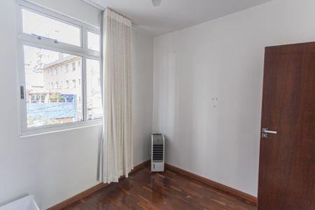 Apartamento à venda com 90m², 3 quartos e 1 vagaQuarto 2