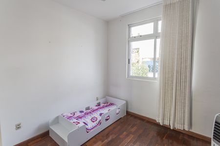 Apartamento à venda com 90m², 3 quartos e 1 vagaQuarto 2