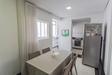 Apartamento à venda com 90m², 3 quartos e 1 vagaCopa