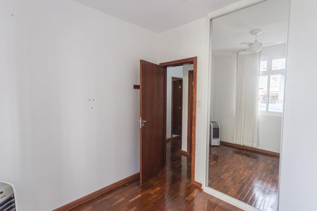 Apartamento à venda com 90m², 3 quartos e 1 vagaQuarto 2