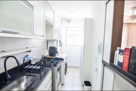 Cozinha de apartamento para alugar com 2 quartos, 48m² em Rocha, Rio de Janeiro