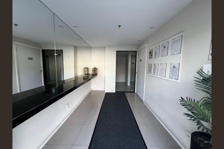 Apartamento para alugar com 48m², 2 quartos e sem vaga Apartamento para alugar com 48m², 2 quartos e sem vagaHall