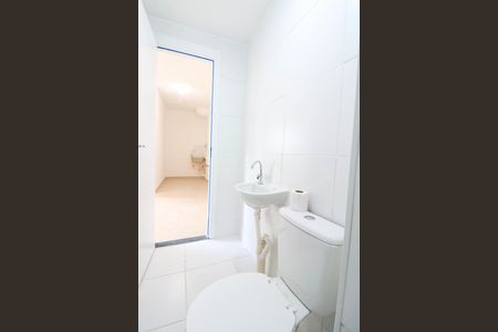 Banheiro de apartamento para alugar com 2 quartos, 31m² em Jardim Caravelas, São Paulo