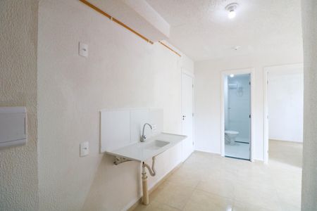 Cozinha / Sala de apartamento para alugar com 2 quartos, 31m² em Jardim Caravelas, São Paulo