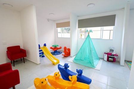 Apartamento para alugar com 31m², 2 quartos e sem vaga