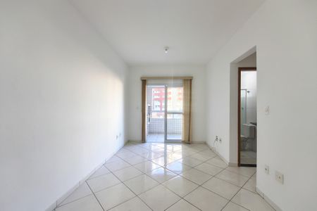 Sala de apartamento para alugar com 2 quartos, 75m² em Guilhermina, Praia Grande