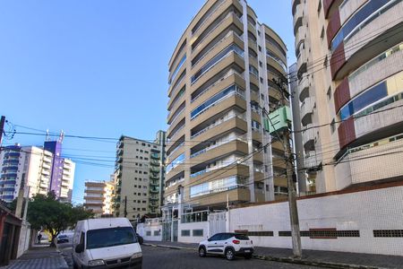 Fachada  de apartamento para alugar com 2 quartos, 75m² em Guilhermina, Praia Grande