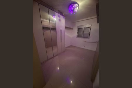 Quarto 1 de apartamento para alugar com 2 quartos, 54m² em Jardim Itu, Porto Alegre