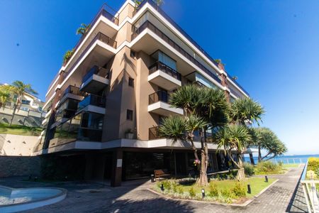 Apartamento para alugar com 180m², 4 quartos e 3 vagas Apartamento para alugar com 180m², 4 quartos e 3 vagasFachada
