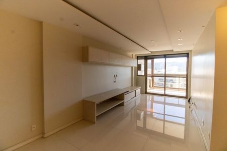 Apartamento para alugar com 180m², 4 quartos e 3 vagas Apartamento para alugar com 180m², 4 quartos e 3 vagasSala