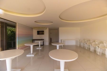 Área comum de apartamento para alugar com 4 quartos, 180m² em Piratininga, Niterói