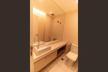 Apartamento para alugar com 180m², 4 quartos e 3 vagas Apartamento para alugar com 180m², 4 quartos e 3 vagasLavabo