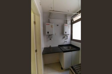 Apartamento para alugar com 180m², 4 quartos e 3 vagas Apartamento para alugar com 180m², 4 quartos e 3 vagasCozinha e Área de Serviço