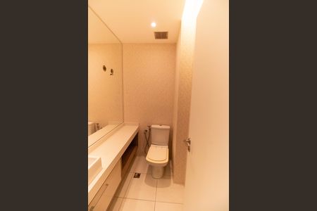 Apartamento para alugar com 180m², 4 quartos e 3 vagas Apartamento para alugar com 180m², 4 quartos e 3 vagasLavabo