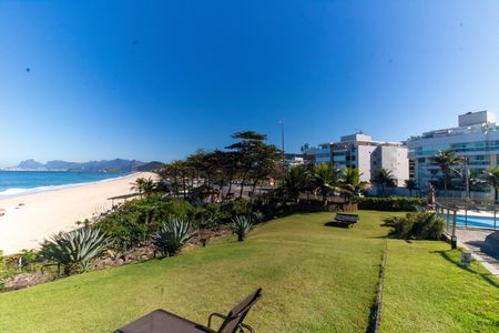 Apartamento para alugar com 180m², 4 quartos e 3 vagas Apartamento para alugar com 180m², 4 quartos e 3 vagasVista