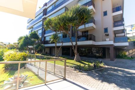 Apartamento para alugar com 180m², 4 quartos e 3 vagas Apartamento para alugar com 180m², 4 quartos e 3 vagasÁrea comum