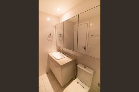 Apartamento para alugar com 180m², 4 quartos e 3 vagas Apartamento para alugar com 180m², 4 quartos e 3 vagasBanheiro Social