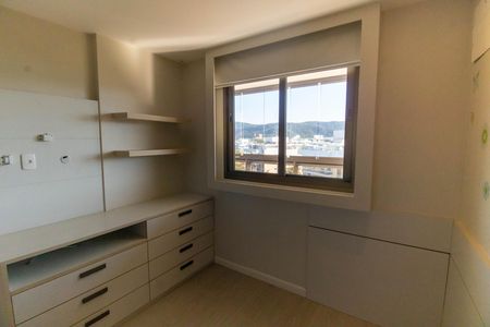 Apartamento para alugar com 180m², 4 quartos e 3 vagas Apartamento para alugar com 180m², 4 quartos e 3 vagasQuarto 1