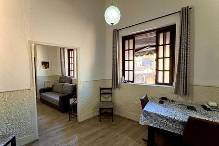 Casa para alugar com 100m², 2 quartos e sem vaga