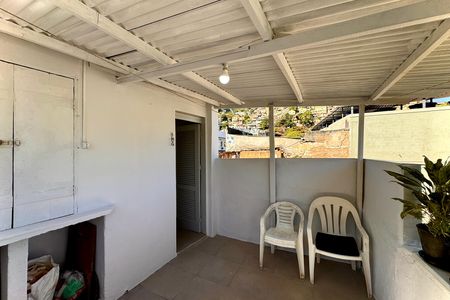 Casa para alugar com 100m², 2 quartos e sem vaga