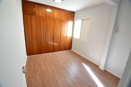 Apartamento à venda com 48m², 2 quartos e 1 vagaQuarto 2
