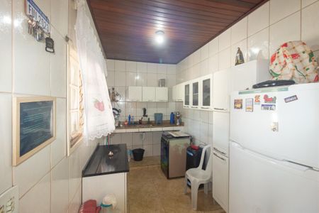 Casa à venda com 240m², 2 quartos e 1 vagaSala/Cozinha