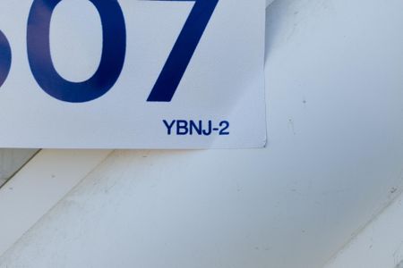 Casa à venda com 240m², 2 quartos e 1 vagaPlaquinha