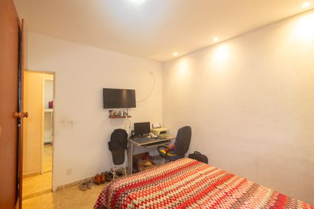 Casa à venda com 240m², 2 quartos e 1 vagaSuíte