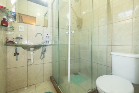 Casa à venda com 240m², 2 quartos e 1 vagaBanheiro da Suíte