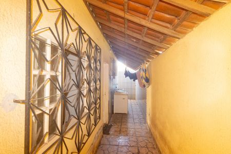 Casa à venda com 240m², 2 quartos e 1 vagaÁrea de Serviço