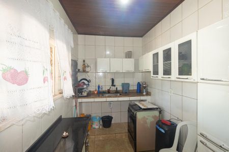 Casa à venda com 240m², 2 quartos e 1 vagaSala/Cozinha