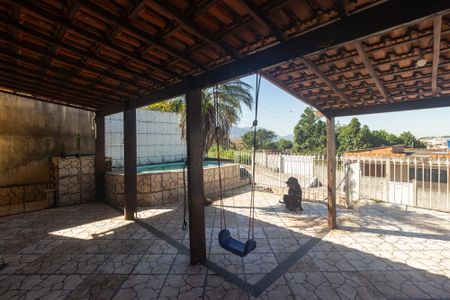Varanda de casa à venda com 2 quartos, 240m² em Campo Grande, Rio de Janeiro