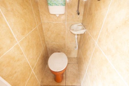 Casa à venda com 240m², 2 quartos e 1 vagaBanheiro Social 2