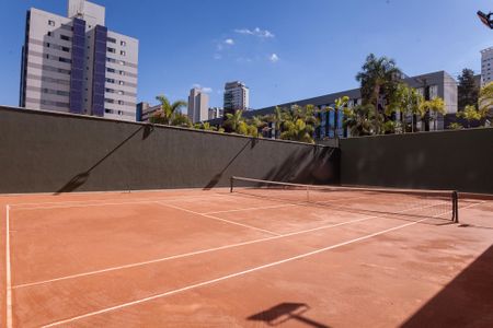 Apartamento à venda com 198m², 3 quartos e 4 vagas Apartamento à venda com 198m², 3 quartos e 4 vagasQuadra Esportiva