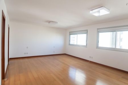 Apartamento à venda com 198m², 3 quartos e 4 vagas Apartamento à venda com 198m², 3 quartos e 4 vagassuite 3 - master
