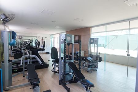 Apartamento à venda com 198m², 3 quartos e 4 vagas Apartamento à venda com 198m², 3 quartos e 4 vagasÁrea comum - Academia