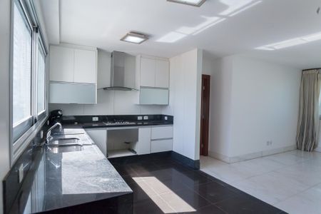 Apartamento à venda com 198m², 3 quartos e 4 vagas Apartamento à venda com 198m², 3 quartos e 4 vagasCozinha