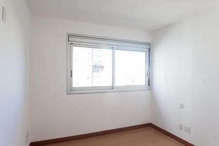suite 1  de apartamento à venda com 3 quartos, 198m² em Vila da Serra, Nova Lima